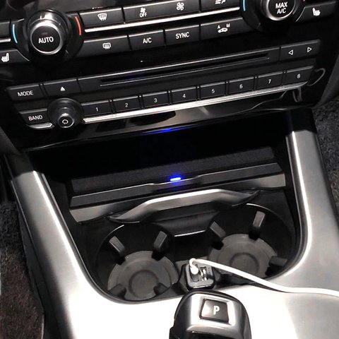 Безпровідна зарядка QI для BMW X3 / X4 2014-2017 р.в. Прев'ю 3